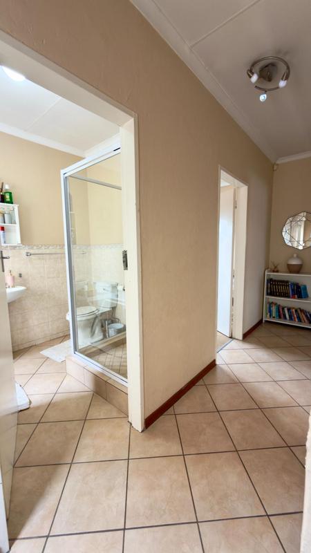 3 Bedroom Property for Sale in Halfway Gardens Gauteng