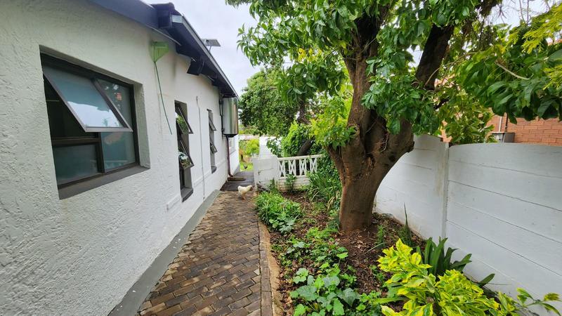 4 Bedroom Property for Sale in Discovery Gauteng