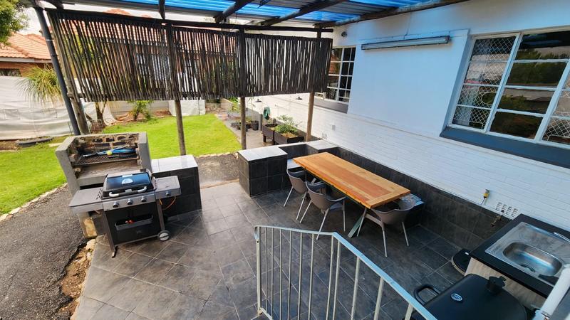 4 Bedroom Property for Sale in Discovery Gauteng