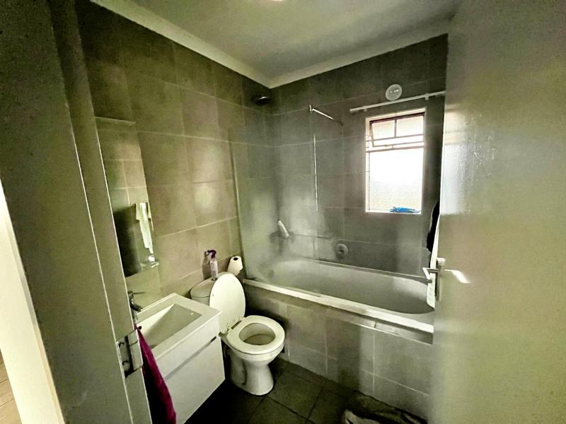 2 Bedroom Property for Sale in Pretoria North Gauteng