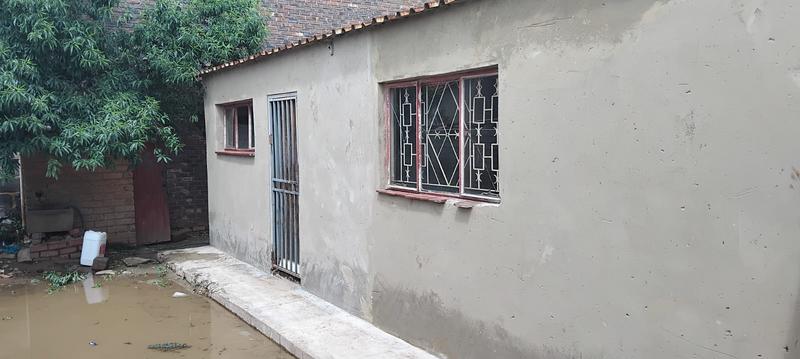 7 Bedroom Property for Sale in Temong Gauteng