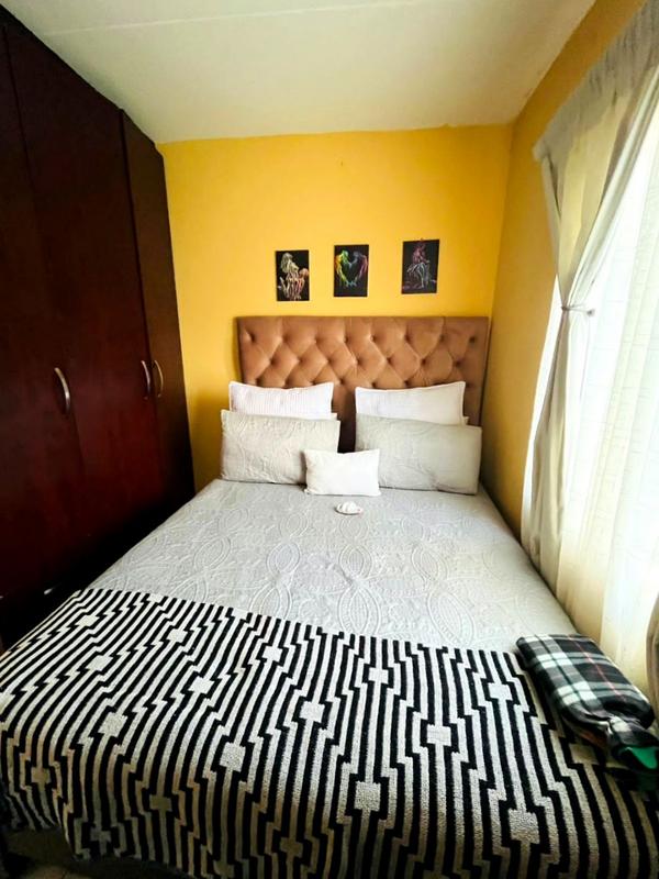 2 Bedroom Property for Sale in Fleurhof Gauteng