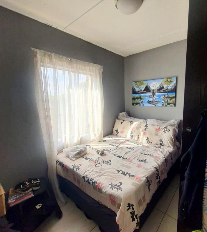 2 Bedroom Property for Sale in Fleurhof Gauteng
