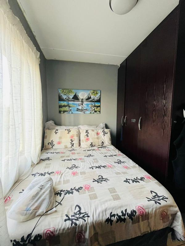 2 Bedroom Property for Sale in Fleurhof Gauteng