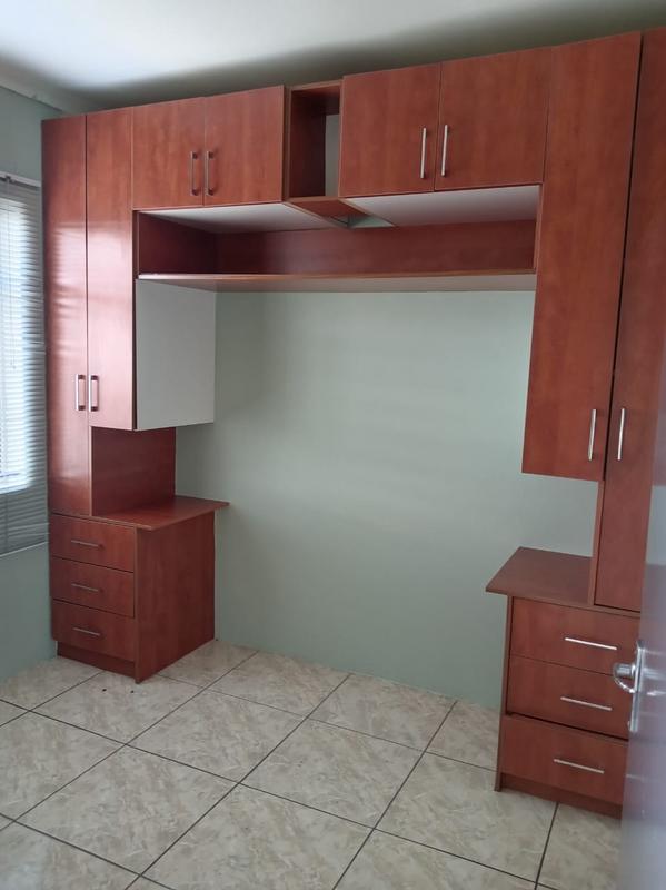 2 Bedroom Property for Sale in Fleurhof Gauteng