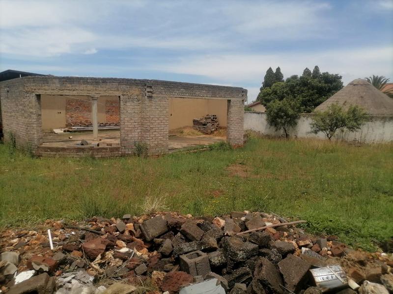 1 Bedroom Property for Sale in Spruit View Gauteng
