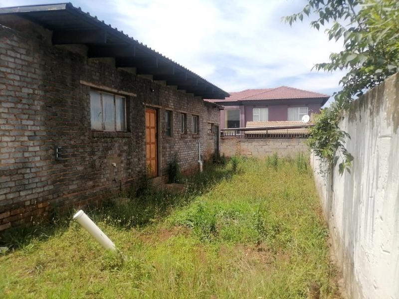1 Bedroom Property for Sale in Spruit View Gauteng