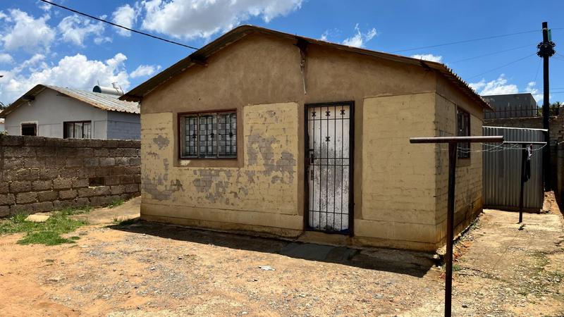 0 Bedroom Property for Sale in Tshepisong Gauteng