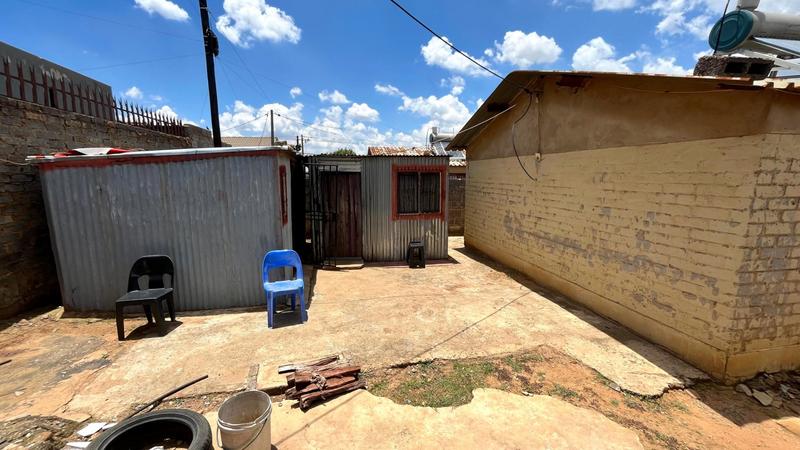 0 Bedroom Property for Sale in Tshepisong Gauteng