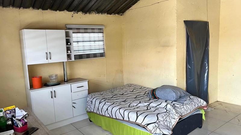 0 Bedroom Property for Sale in Tshepisong Gauteng