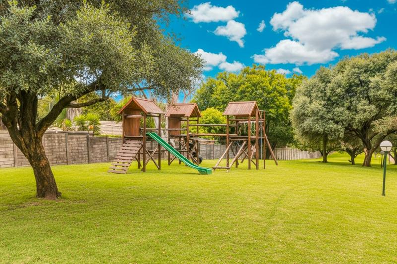 2 Bedroom Property for Sale in Robindale Gauteng