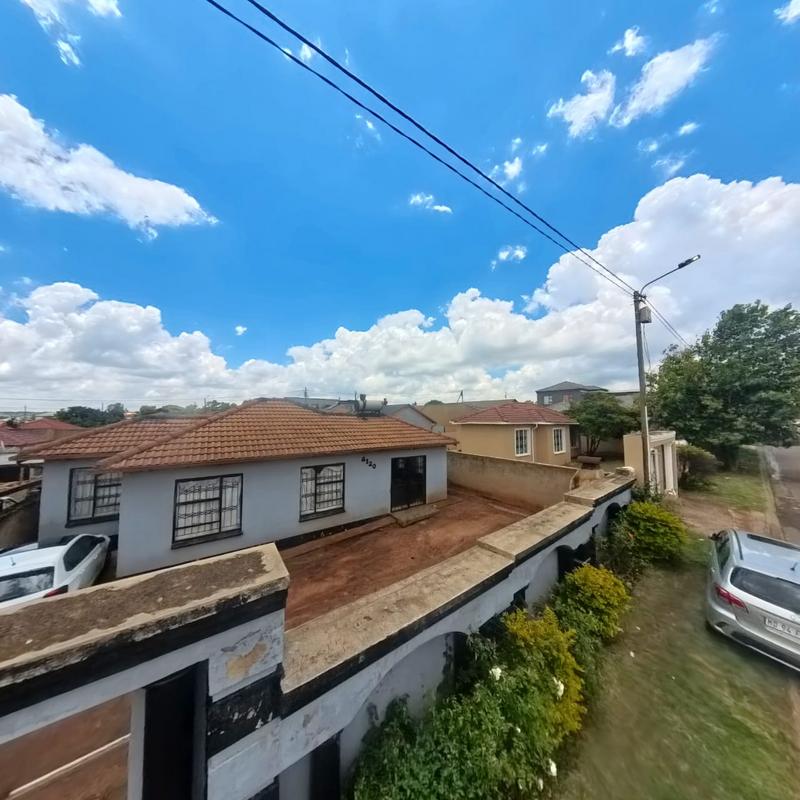 3 Bedroom Property for Sale in Clayville Gauteng