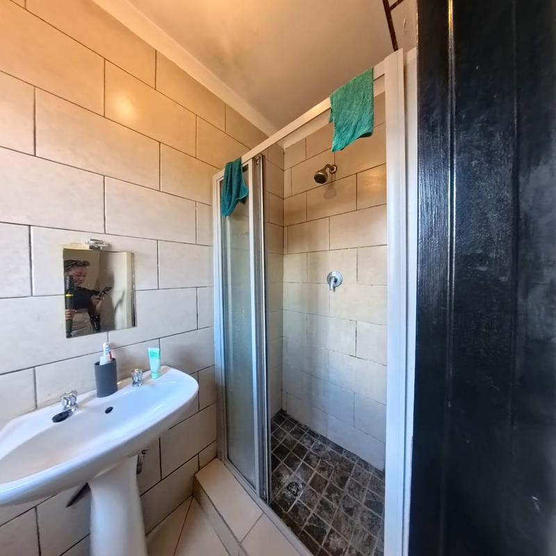 3 Bedroom Property for Sale in Clayville Gauteng