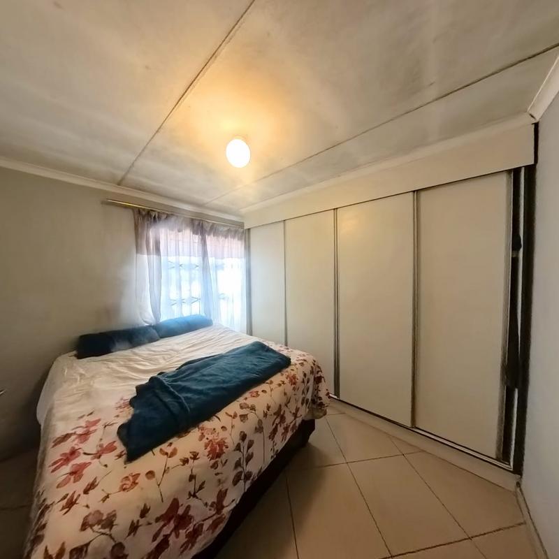 3 Bedroom Property for Sale in Clayville Gauteng