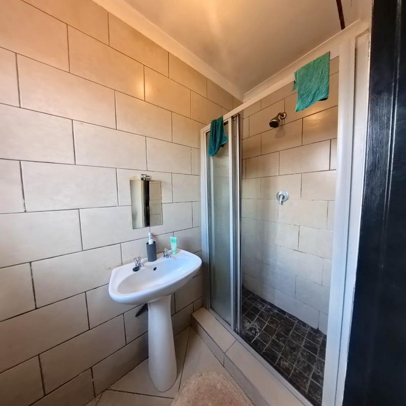 3 Bedroom Property for Sale in Clayville Gauteng