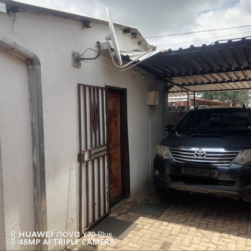 4 Bedroom Property for Sale in Tembisa Central Gauteng