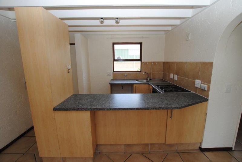 1 Bedroom Property for Sale in Lonehill Gauteng