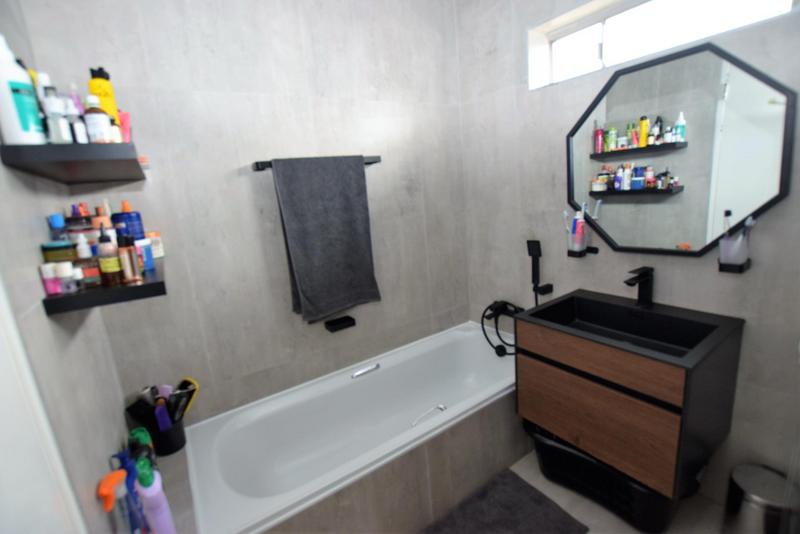 To Let 3 Bedroom Property for Rent in Rivonia Gauteng