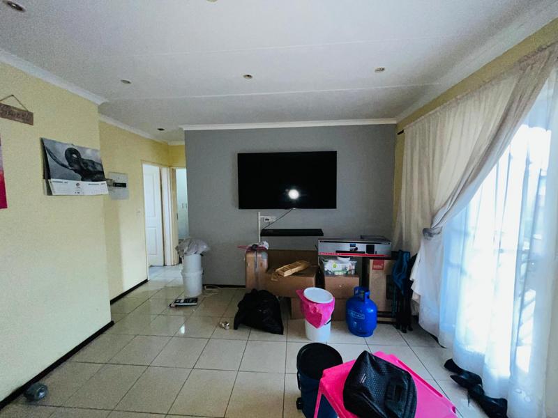 2 Bedroom Property for Sale in Benoni Central Gauteng