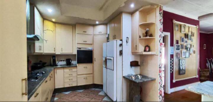 5 Bedroom Property for Sale in Lambton Gauteng