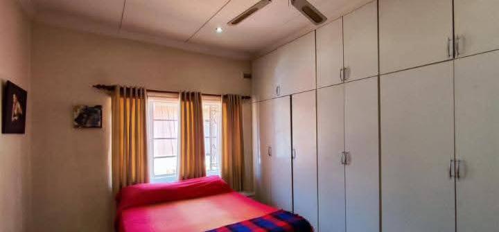 5 Bedroom Property for Sale in Lambton Gauteng