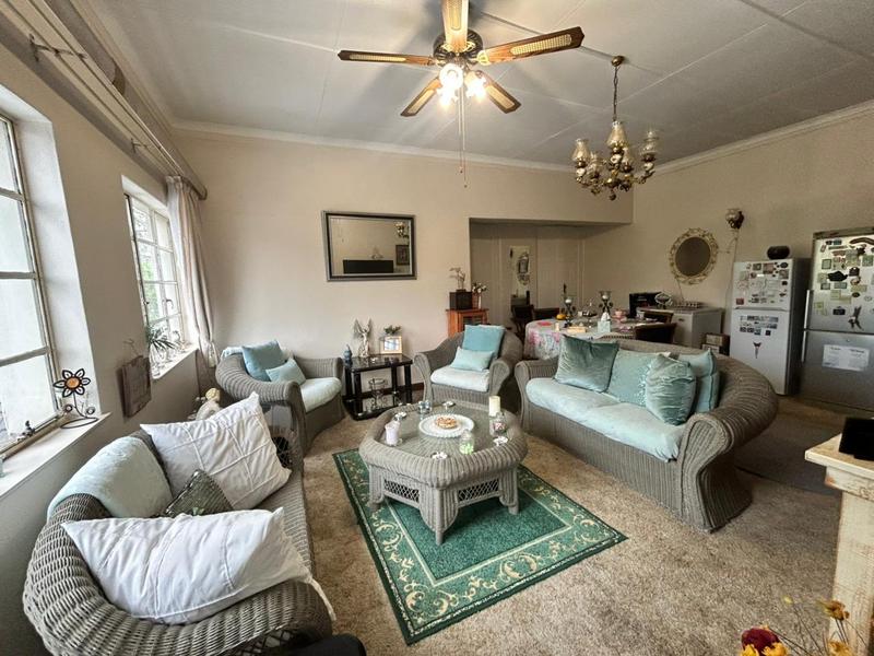 6 Bedroom Property for Sale in Selection Park Gauteng