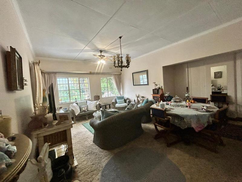 6 Bedroom Property for Sale in Selection Park Gauteng