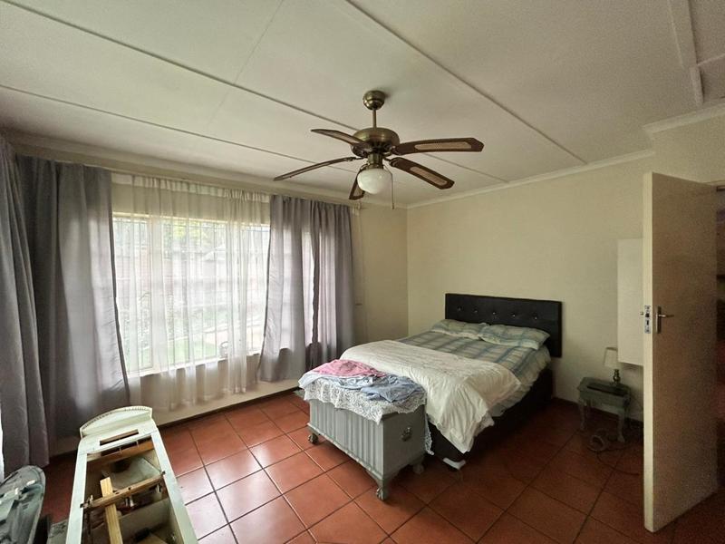 6 Bedroom Property for Sale in Selection Park Gauteng