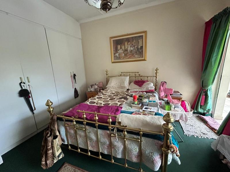 6 Bedroom Property for Sale in Selection Park Gauteng