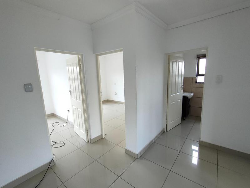 To Let 2 Bedroom Property for Rent in Thatchfield Gauteng