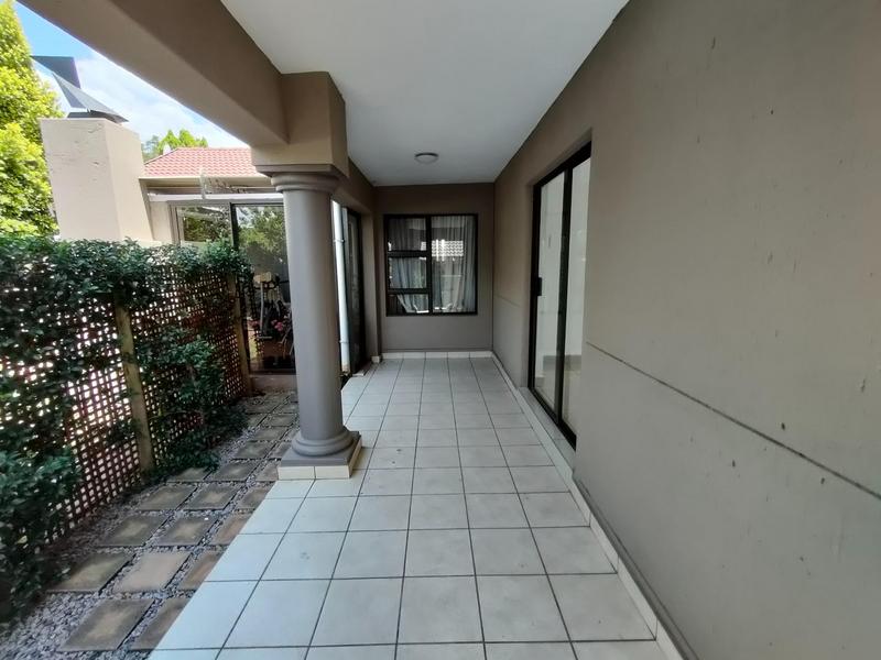 To Let 2 Bedroom Property for Rent in Thatchfield Gauteng