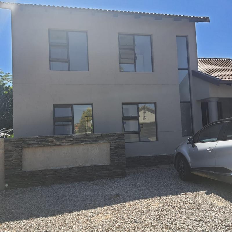 To Let 2 Bedroom Property for Rent in Thatchfield Gauteng