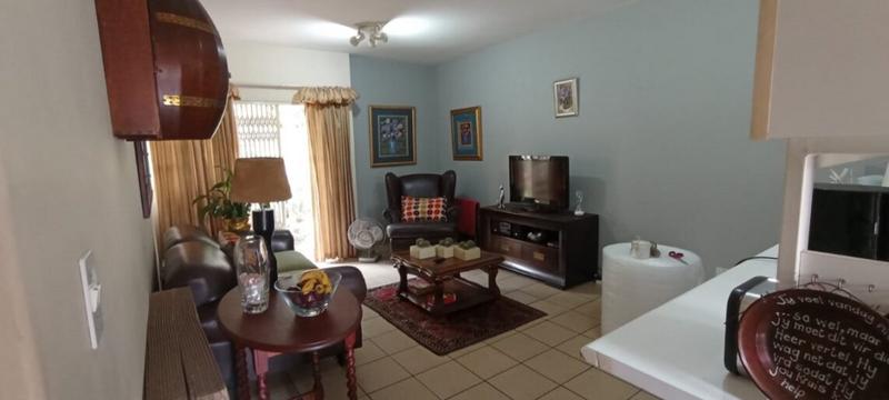 To Let 1 Bedroom Property for Rent in Zwartkop Gauteng