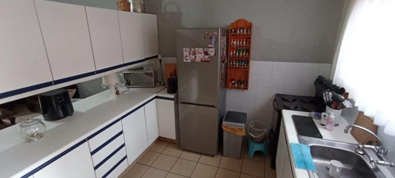 To Let 1 Bedroom Property for Rent in Zwartkop Gauteng