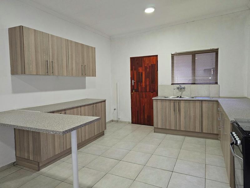 To Let 2 Bedroom Property for Rent in Zonnehoewe A H Gauteng