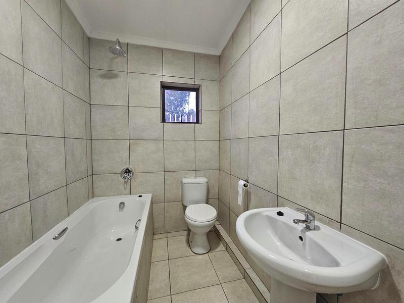 To Let 2 Bedroom Property for Rent in Zonnehoewe A H Gauteng