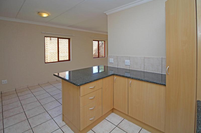 To Let 2 Bedroom Property for Rent in Willowbrook Gauteng
