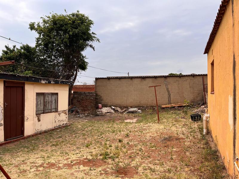 2 Bedroom Property for Sale in Atteridgeville Gauteng