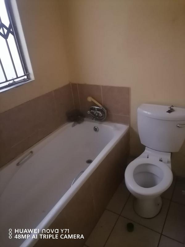 2 Bedroom Property for Sale in Soshanguve VV Gauteng