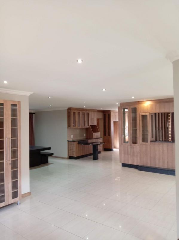 4 Bedroom Property for Sale in Bushwillow Park Estate Gauteng