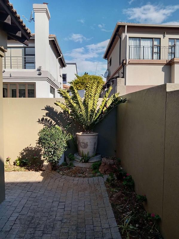 4 Bedroom Property for Sale in Bushwillow Park Estate Gauteng