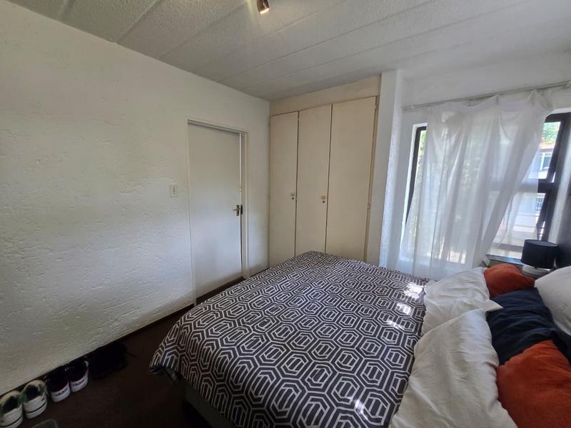 To Let 1 Bedroom Property for Rent in Parktown North Gauteng