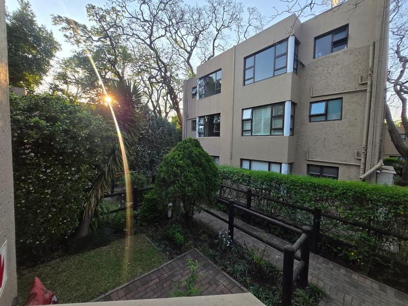 To Let 1 Bedroom Property for Rent in Parktown North Gauteng