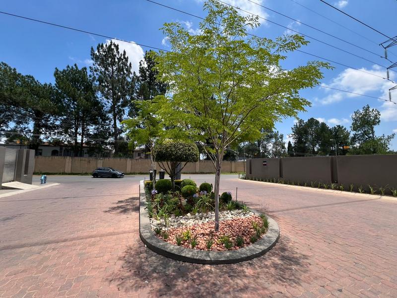 To Let 2 Bedroom Property for Rent in Broadacres Gauteng