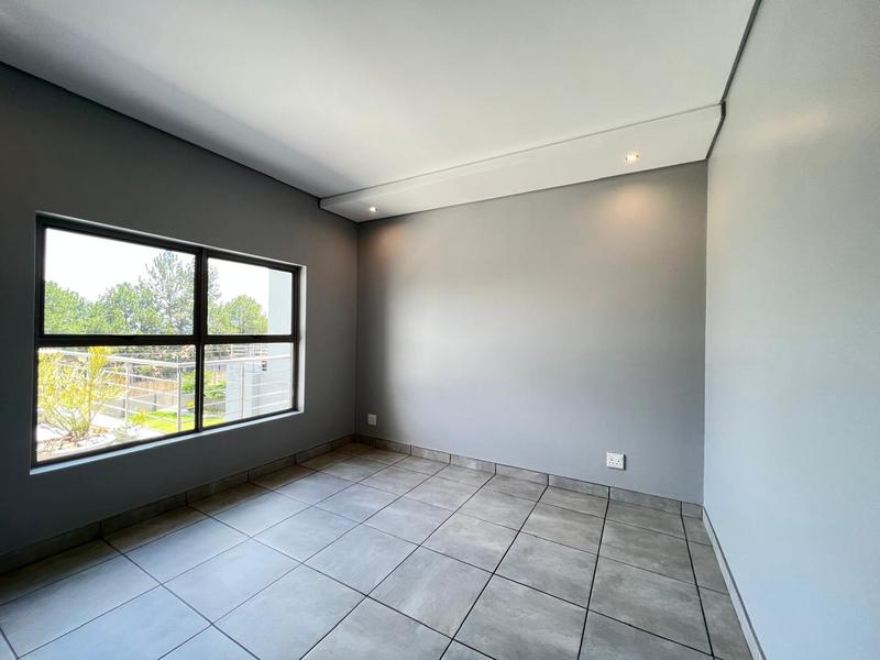 To Let 1 Bedroom Property for Rent in Broadacres Gauteng