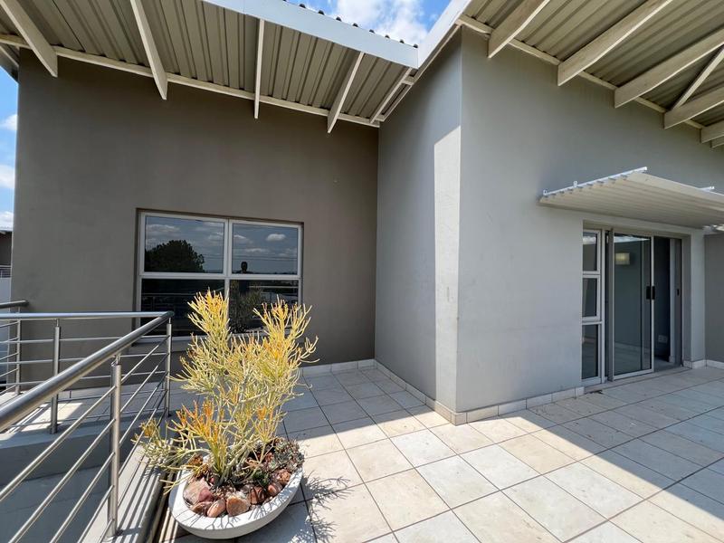 To Let 1 Bedroom Property for Rent in Broadacres Gauteng