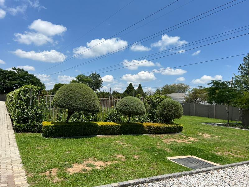 To Let 1 Bedroom Property for Rent in Broadacres Gauteng