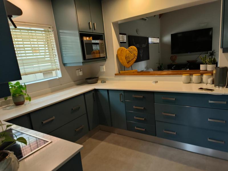 3 Bedroom Property for Sale in Faerie Glen Gauteng