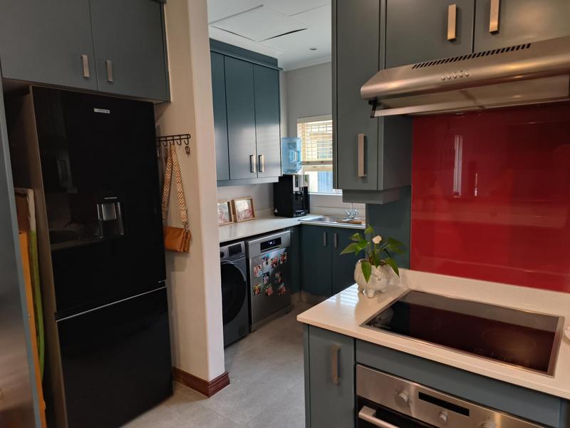 3 Bedroom Property for Sale in Faerie Glen Gauteng