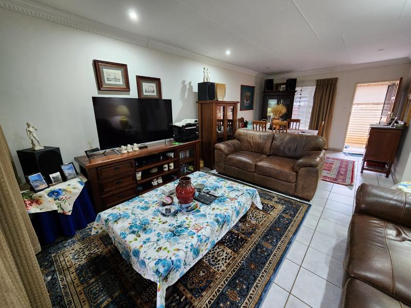 3 Bedroom Property for Sale in Florauna Gauteng